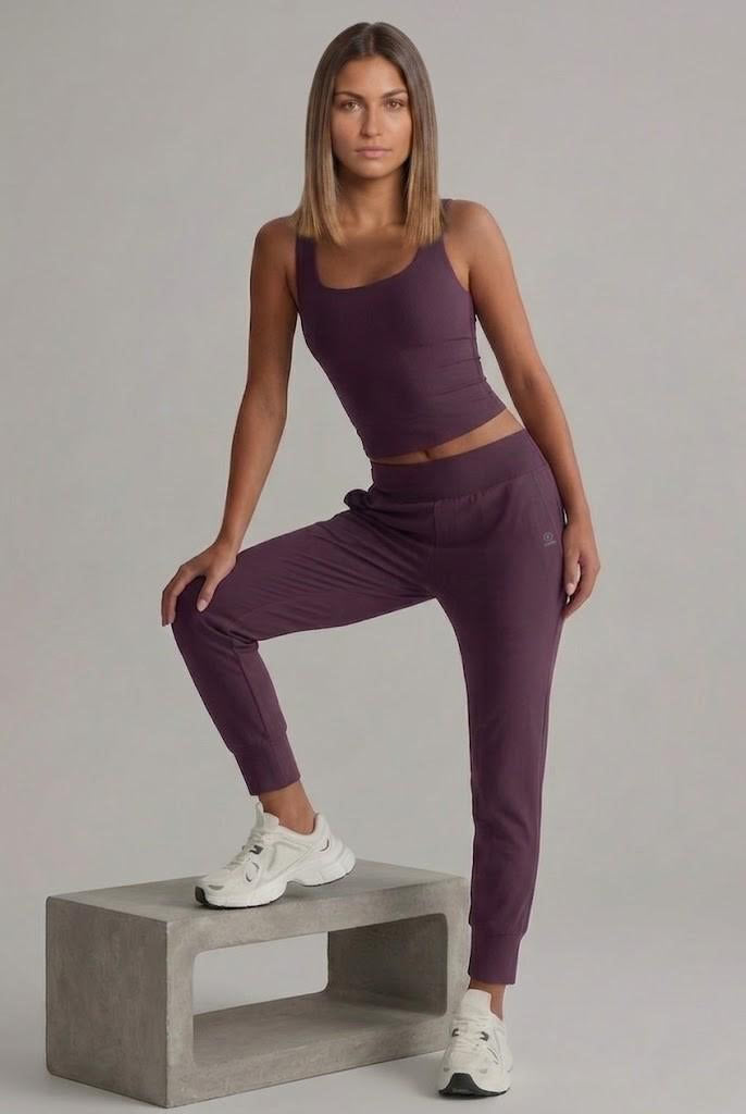 Aura Sleeveless Vest